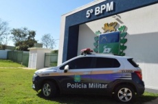  Motociclistas são presos após fuga, direção perigosa e embriaguez 