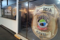  Gritos de socorro mobilizam populares que detêm ladrão de fios em Dourados 