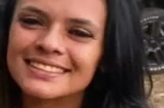  Mulher encontrada morta com mãos e pés amarrados é identificada 