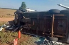  Morre sexta vítima de acidente entre van da saúde e carro na BR-16 