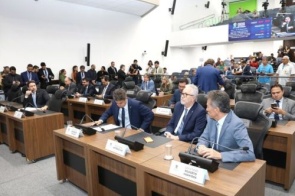 Deputados analisam hoje três projetos de autoria do Poder Judiciário