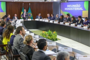 Lula se despede de ministros e confirma Alckmin como vice em chapa