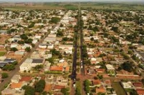 Casal é encontrado morto em casa e polícia investiga feminicídio seguido de suicídio