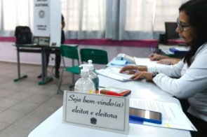 Eleições 2026: eleitor pode se inscrever para ser mesário voluntário