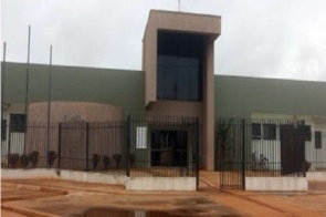 Juiz condena oito por associação criminosa em fraudes em Câmara