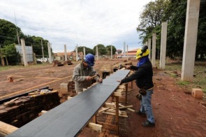 Marçal assina retomada da cobertura da Feira Central com investimento de R$ 3,4 milhões