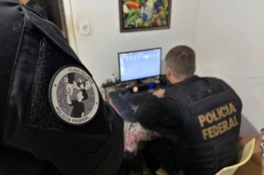 Operação mira suspeito de armazenar imagens de abuso sexual contra crianças
