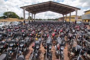 Detran isenta diárias de veículos retidos em pátios durante falha no sistema