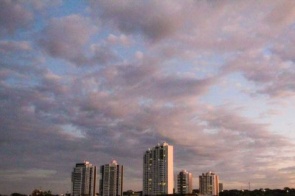 Frente fria traz risco de tempestades, ventos fortes e queda de temperatura