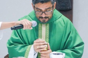 Justiça condena dupla por morte de padre em Dourados