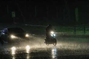 Frente fria chega com temporal e ventos de até 70 km/h em Campo Grande