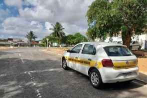 STF mantém regra que permite usar carro particular em aulas e prova para tirar CNH