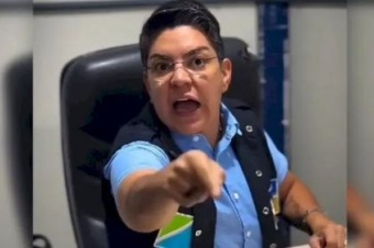  Política 