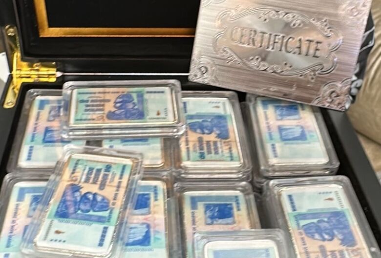 Policiais civis e agentes da Receita Federal cumprem mandados nesta manhã - Crédito: Divulgação/Receita Federal