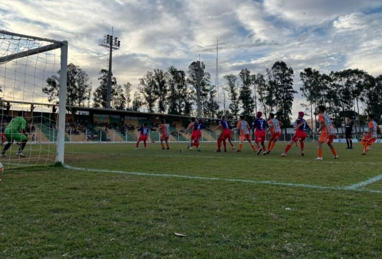 Naviraiense bateu o União no Estádio Virotão e agora espera a conclusão da primeira fase - Crédito: Soares Filho/Divulgação