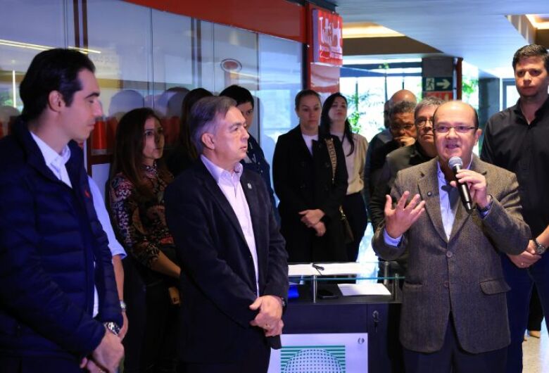 Unidade pioneira reúne trânsito e identificação civil em um só espaço, reforçando o compromisso do Estado com a inovação, a inclusão e a eficiência no atendimento ao cidadão.