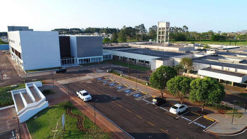 Criança está internada no HU de Dourados - Foto: Franz Mendes