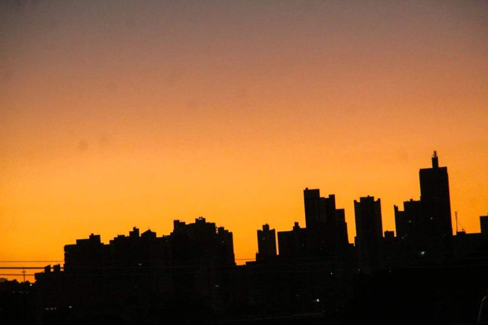 Campo Grande tem céu aberto nesta manhã de quinta-feira (Foto: Juliano Almeida)